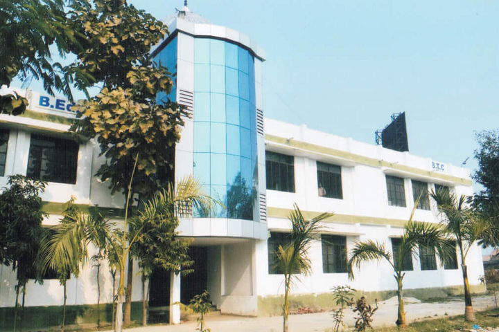 https://cache.careers360.mobi/media/colleges/social-media/media-gallery/9256/2020/3/10/Campus View of BN Degree College Shahabad_Campus-View.png